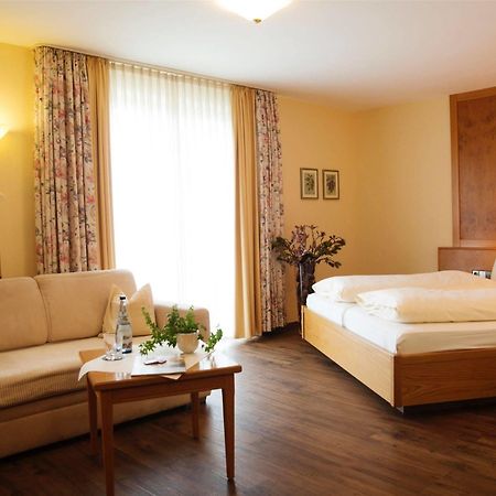 Hotel & Restaurant Dornweiler Hof Illertissen Esterno foto