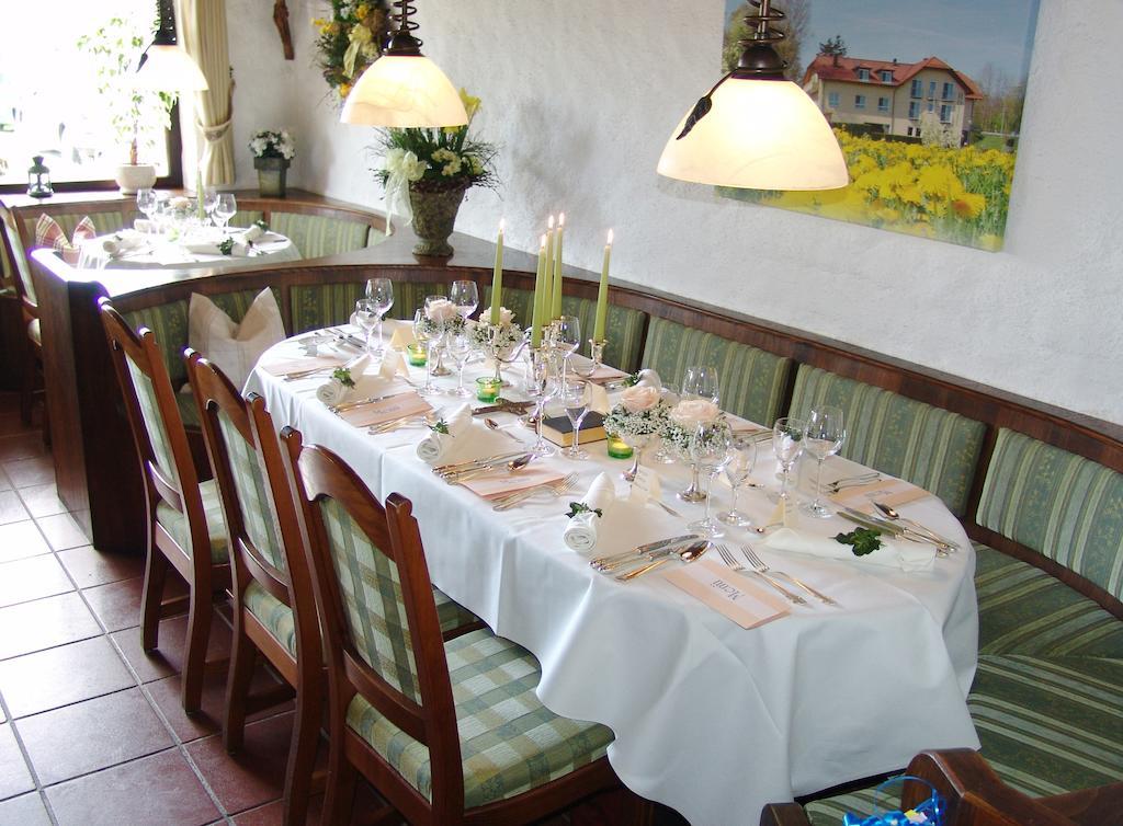 Hotel & Restaurant Dornweiler Hof Illertissen Esterno foto