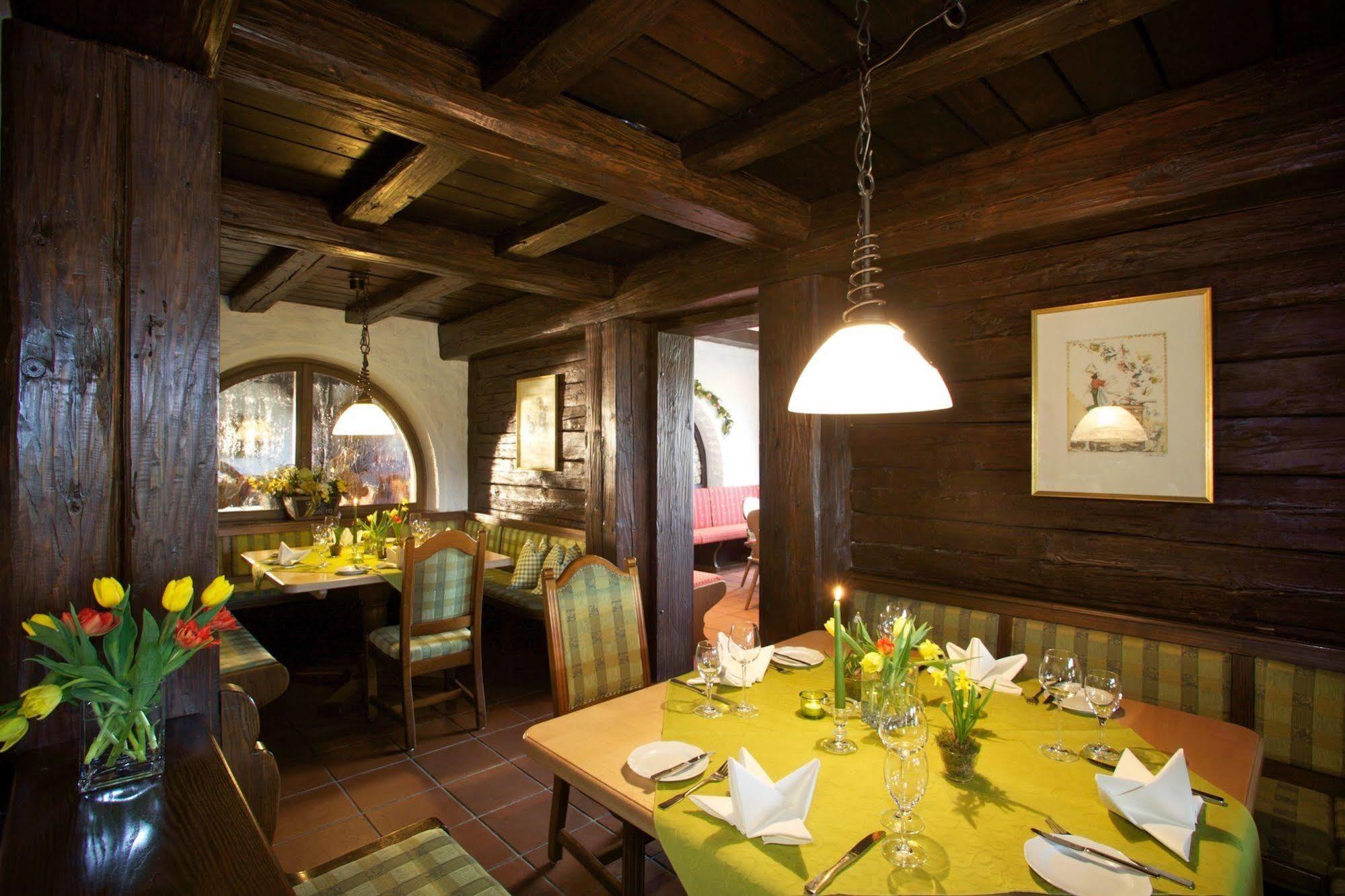 Hotel & Restaurant Dornweiler Hof Illertissen Esterno foto