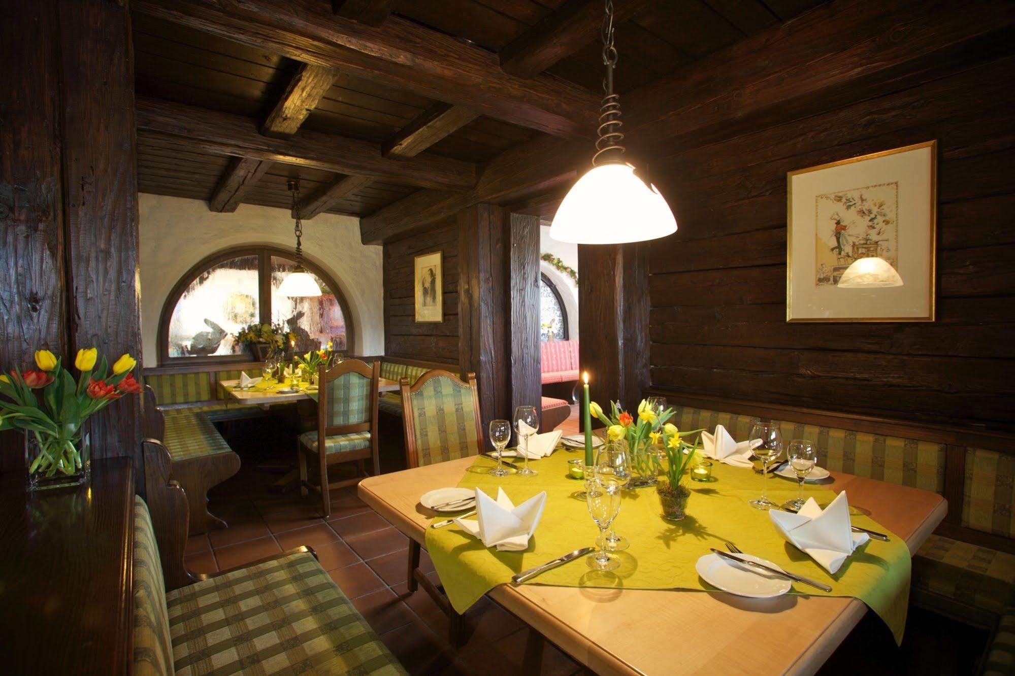 Hotel & Restaurant Dornweiler Hof Illertissen Esterno foto